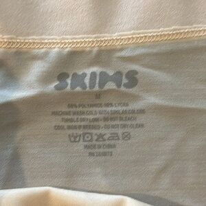 NWOT SKIMS Shape wear